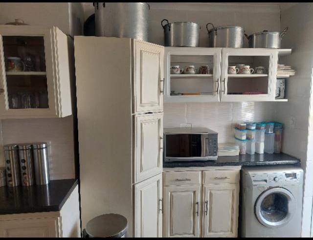 2 BEDROOM HOUSE FOR SALE IN FOLWENI